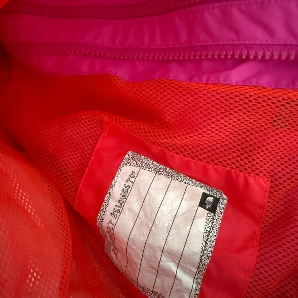 The North Face Girls Pink and White Windbreaker Jacket Sz XL - Picture 9 of 11